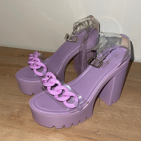 Lilac Platform Heels- Size 7.5 - Picture 1 of 5